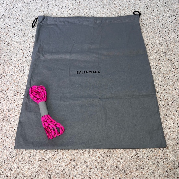 Balenciaga Triple S clear sole sneaker in fuchsia pink size EU39 US9 Authentic. - Picture 7 of 11